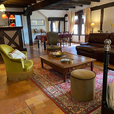 La Maison Rouge チノン エクステリア 写真